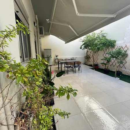 Διαμέρισμα Leonidas House *
